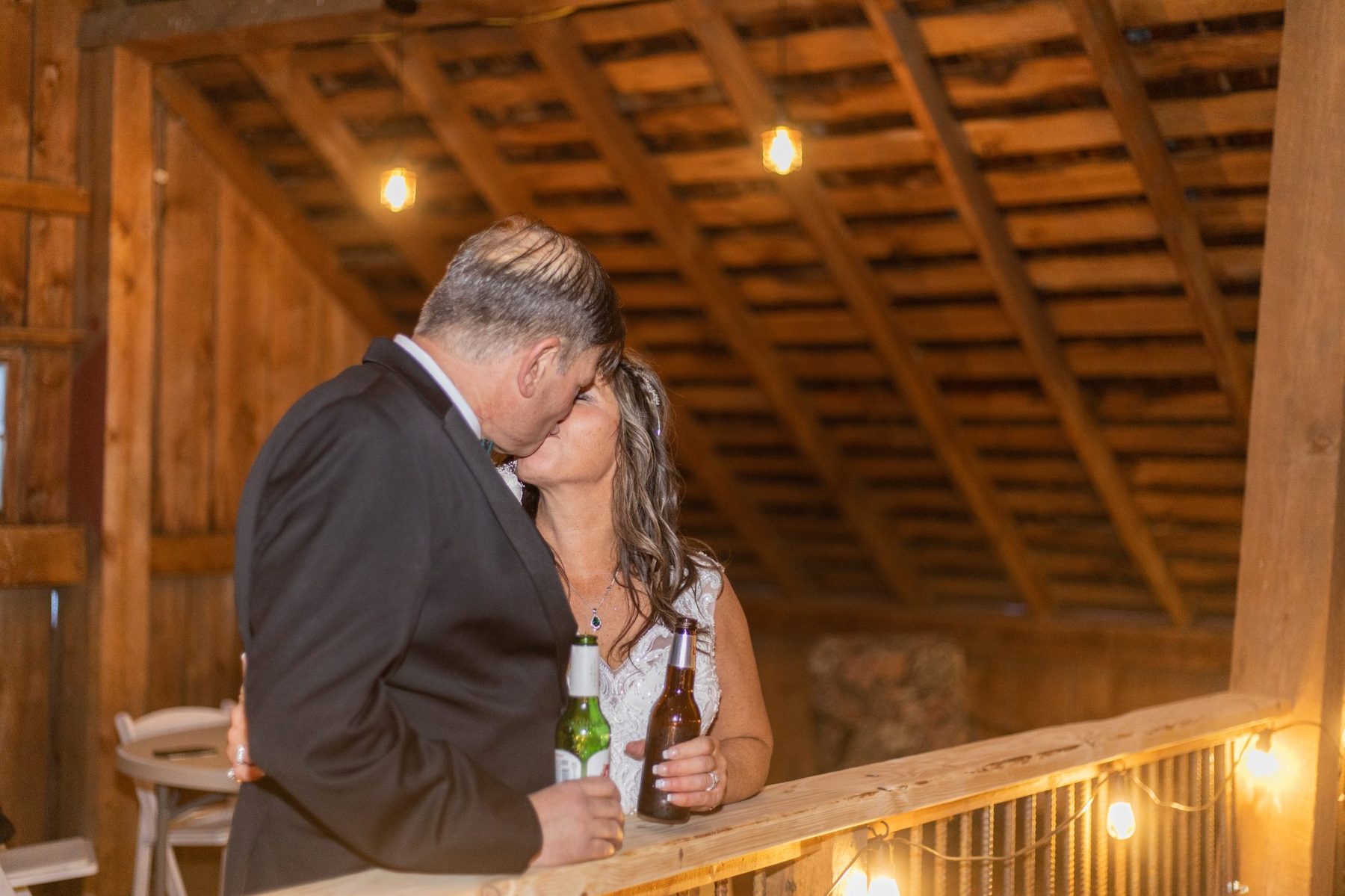 Winter wedding couple at Reed Ranch